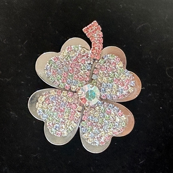 Rebekah Price Lucky Clover Silver and Multicolour Swarovski Crystal Brooch - Picture 8 of 13